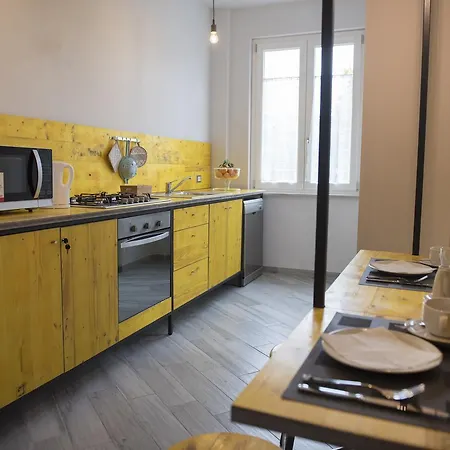Bed & Breakfast L'officina Di Apollo 2*