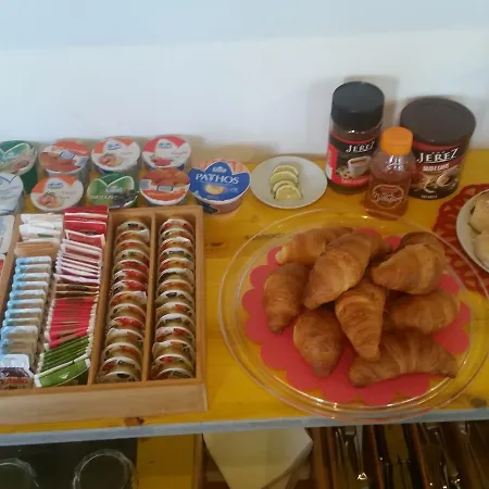 Bed & Breakfast L'officina Di Apollo 2*