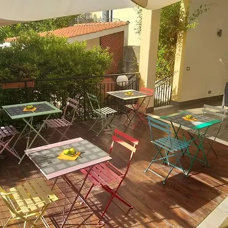 L'officina Di Apollo Bed & Breakfast 2*